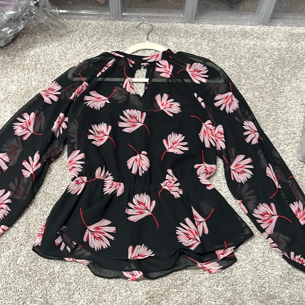 Never Worn but Washed Express Blouse Size Small